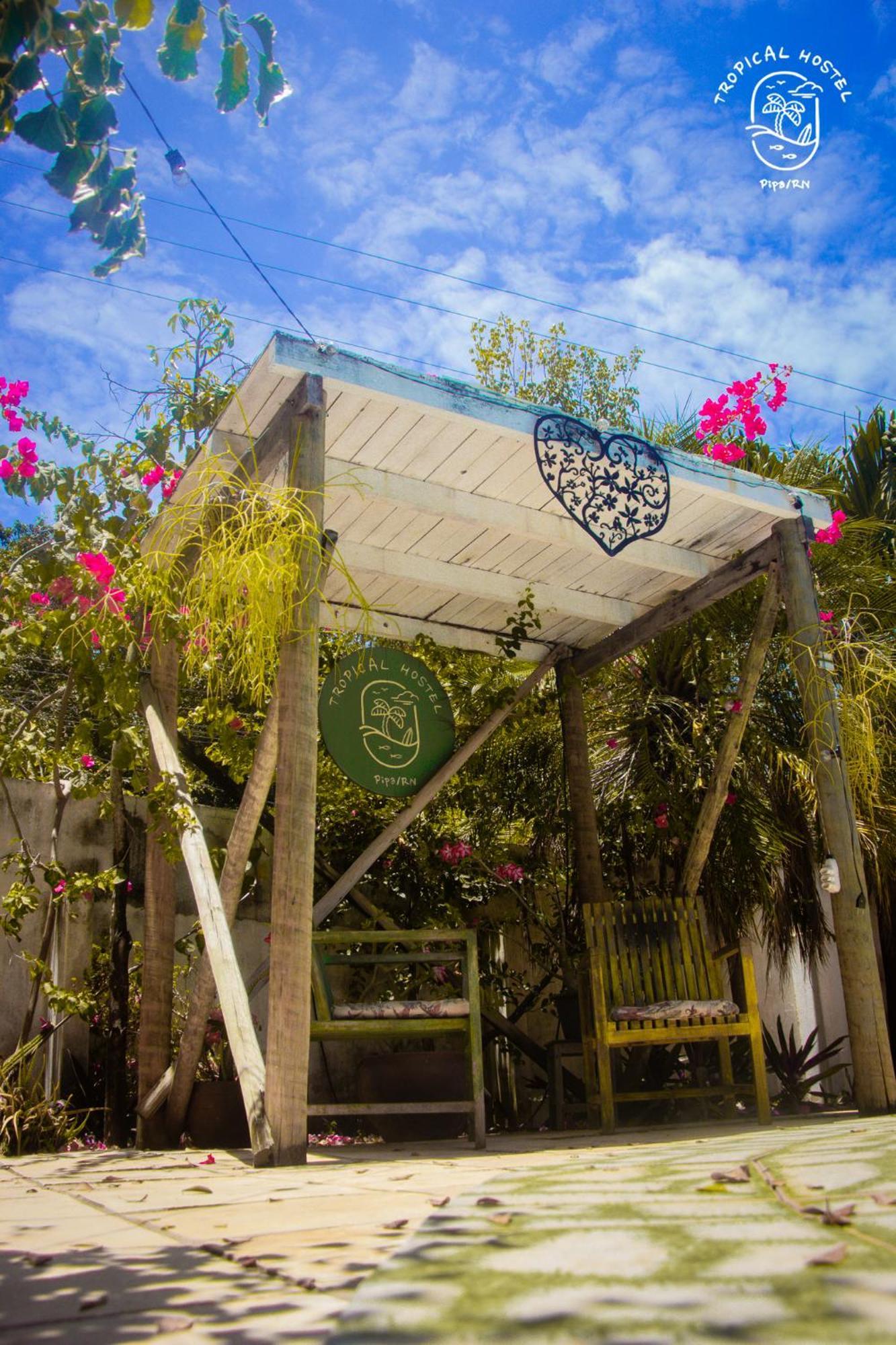 Tropical Hostel Praia de Pipa المظهر الخارجي الصورة